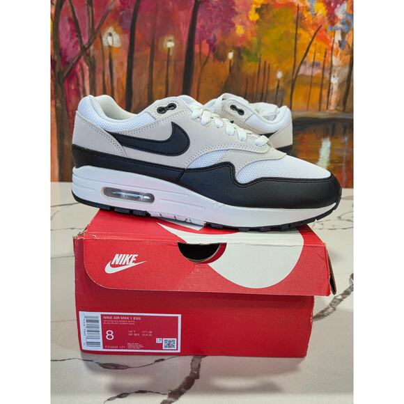 Nike Air Max Essentials Summit White Black Size 8 Men\'s, 9.5 Women\'s FZ 5808-101 main image 6